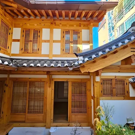 Numaru Stay - Luxury Private Hanoks In Seochon, Seoul