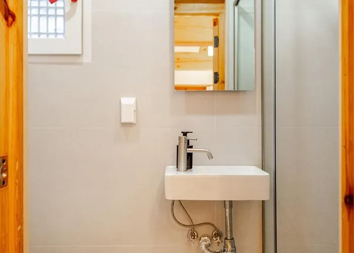 Numaru - Luxury Private Hanoks In Seochon, Villa Seúl