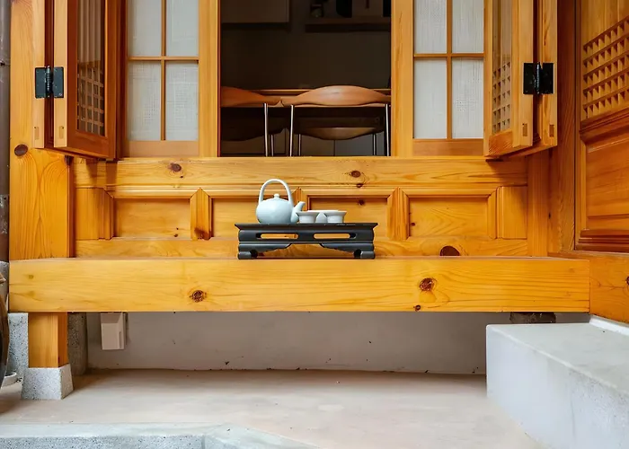 Numaru - Luxury Private Hanoks In Seochon, Villa